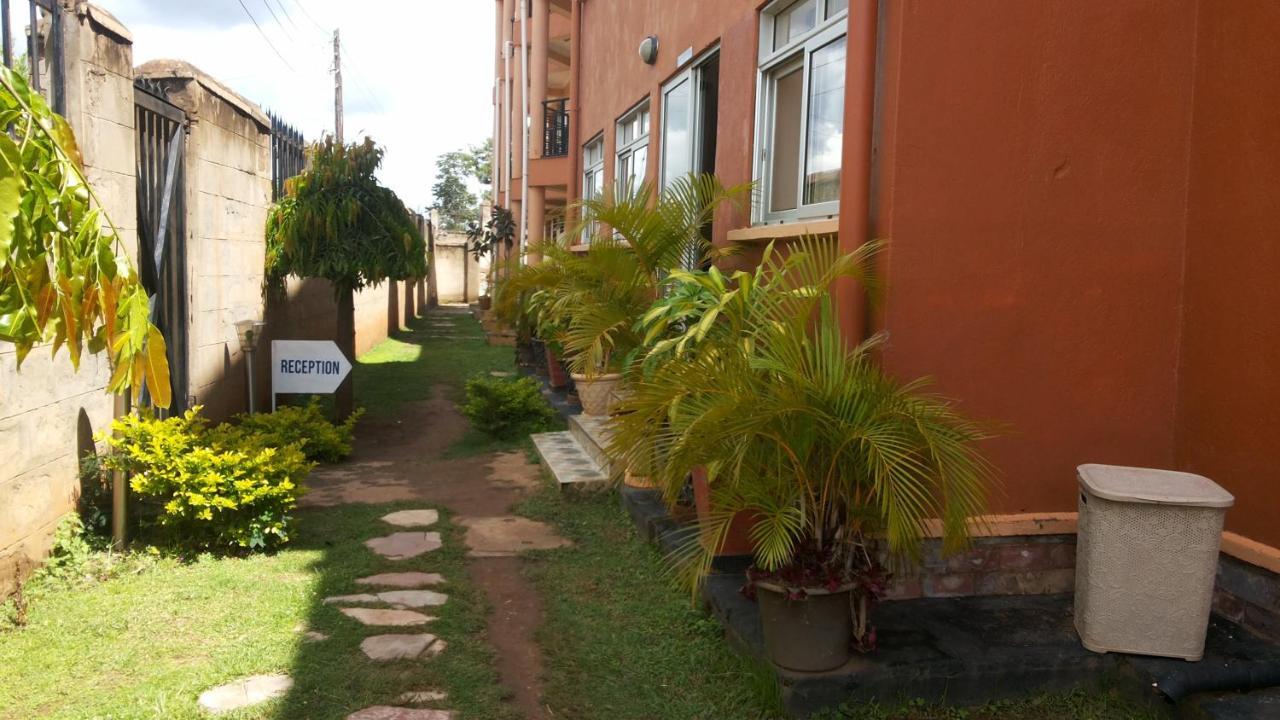 Westcliff Hotel Lira Exterior foto